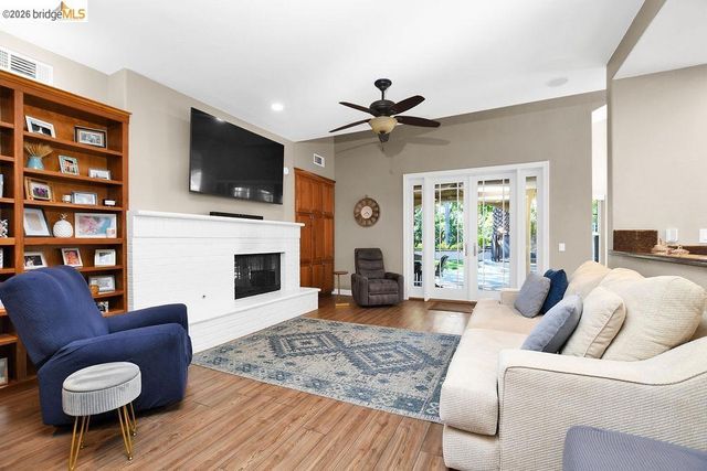 565 Mcintosh Ter, Brentwood, CA 94513