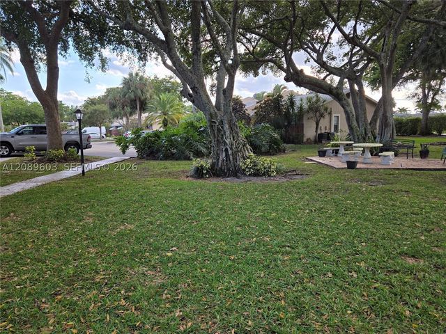 842 Banks 842, Coconut Creek, FL 33063