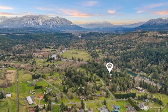 35525 SE 49th Street, Fall City, WA 98024