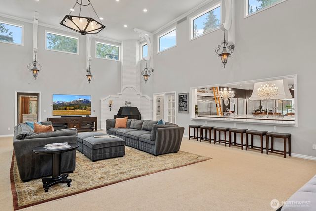 35525 SE 49th Street, Fall City, WA 98024