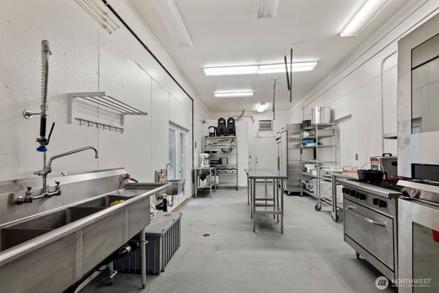 35525 SE 49th Street, Fall City, WA 98024