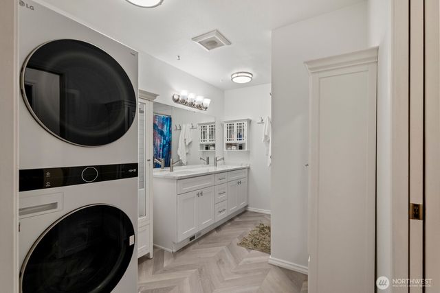 35525 SE 49th Street, Fall City, WA 98024