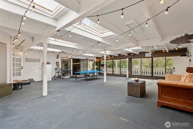 35525 SE 49th Street, Fall City, WA 98024