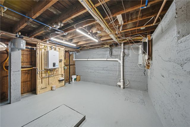 430 Cumberland Hill Road, Woonsocket, RI 02895