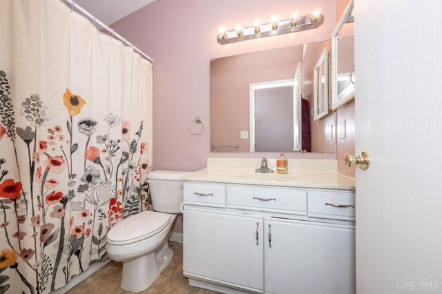 5984 Meadowcreek Drive, Miami Twp, OH 45150