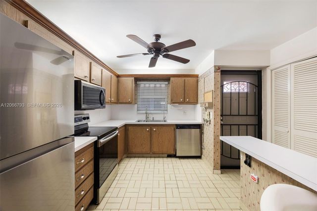 750 SE 6th Avenue 322, Deerfield Beach, FL 33441