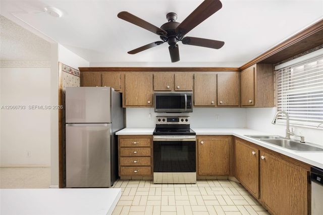 750 SE 6th Avenue 322, Deerfield Beach, FL 33441