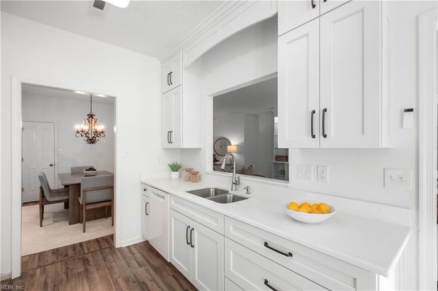 909 Royal Cove WAY, Virginia Beach, VA 23454