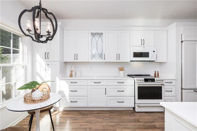 909 Royal Cove WAY, Virginia Beach, VA 23454