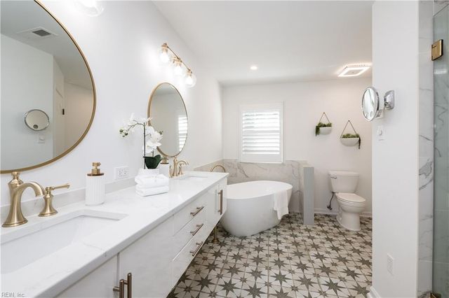 909 Royal Cove WAY, Virginia Beach, VA 23454