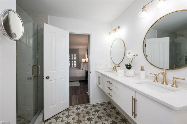 909 Royal Cove WAY, Virginia Beach, VA 23454