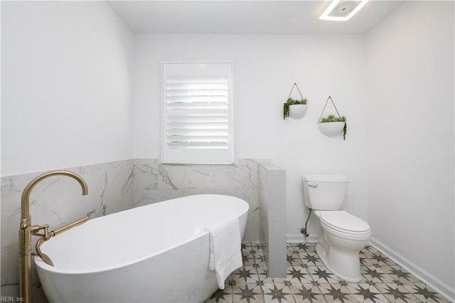 909 Royal Cove WAY, Virginia Beach, VA 23454