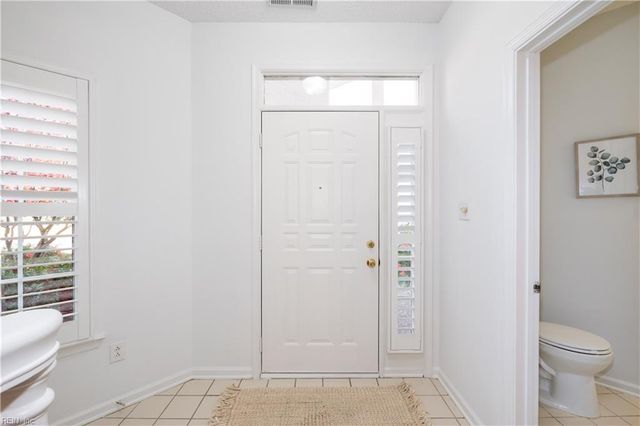 909 Royal Cove WAY, Virginia Beach, VA 23454