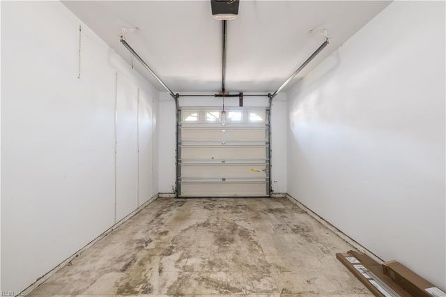 909 Royal Cove WAY, Virginia Beach, VA 23454