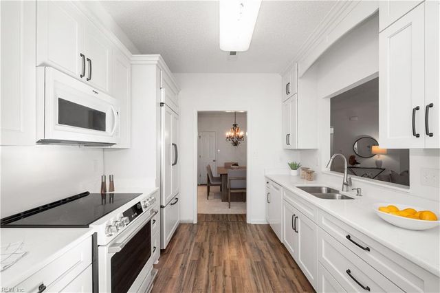 909 Royal Cove WAY, Virginia Beach, VA 23454