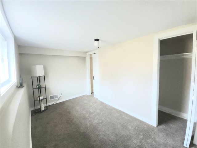 722 S Central Street, Olathe, KS 66061