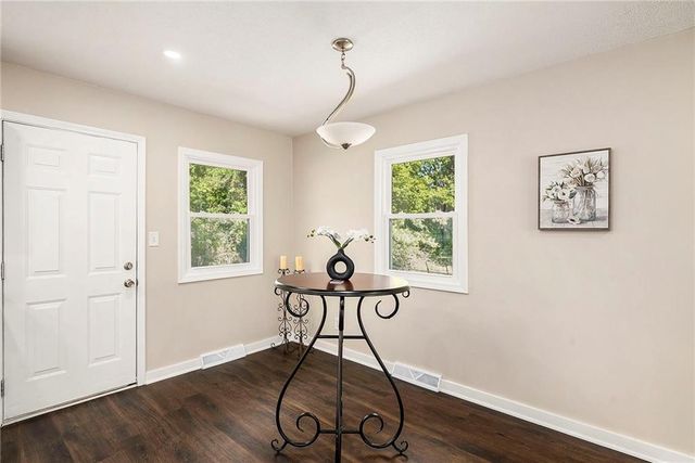 722 S Central Street, Olathe, KS 66061