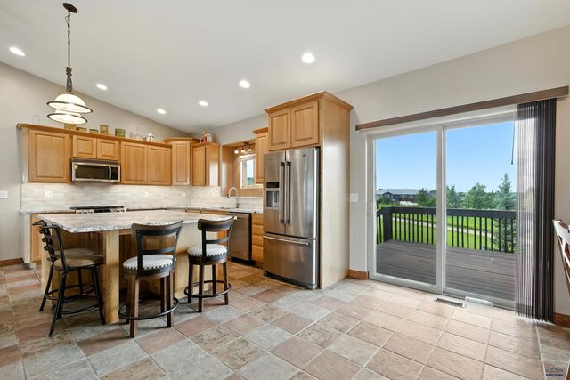 2670 WILDHORSE DR, Rapid City, SD 57703