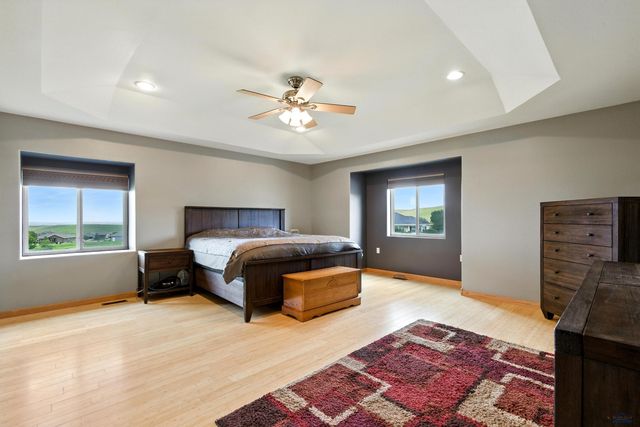 2670 WILDHORSE DR, Rapid City, SD 57703