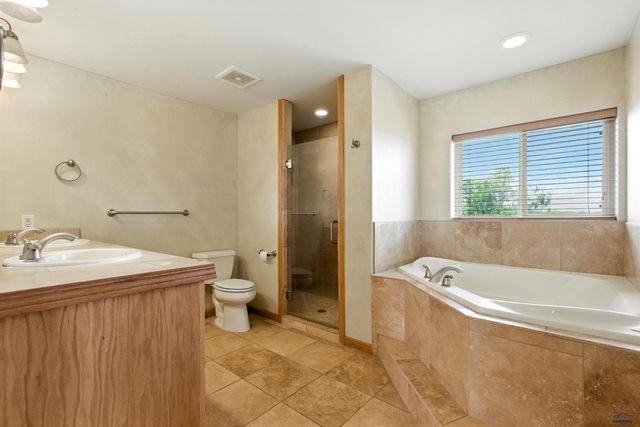 2670 WILDHORSE DR, Rapid City, SD 57703