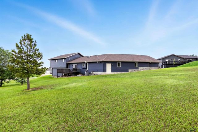 2670 WILDHORSE DR, Rapid City, SD 57703