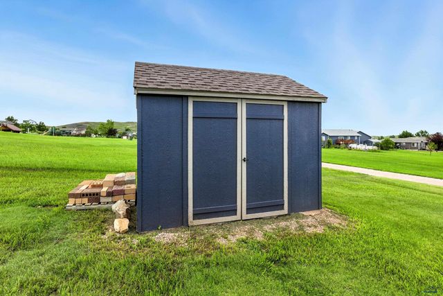 2670 WILDHORSE DR, Rapid City, SD 57703