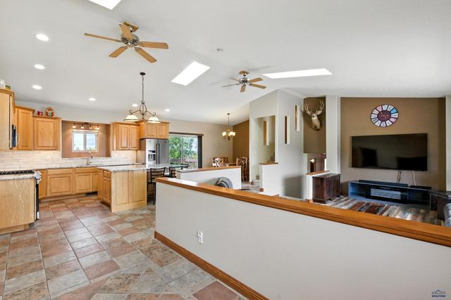 2670 WILDHORSE DR, Rapid City, SD 57703