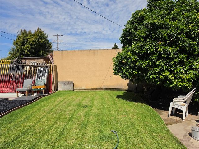 8927 S Denker Avenue, Los Angeles, CA 90047