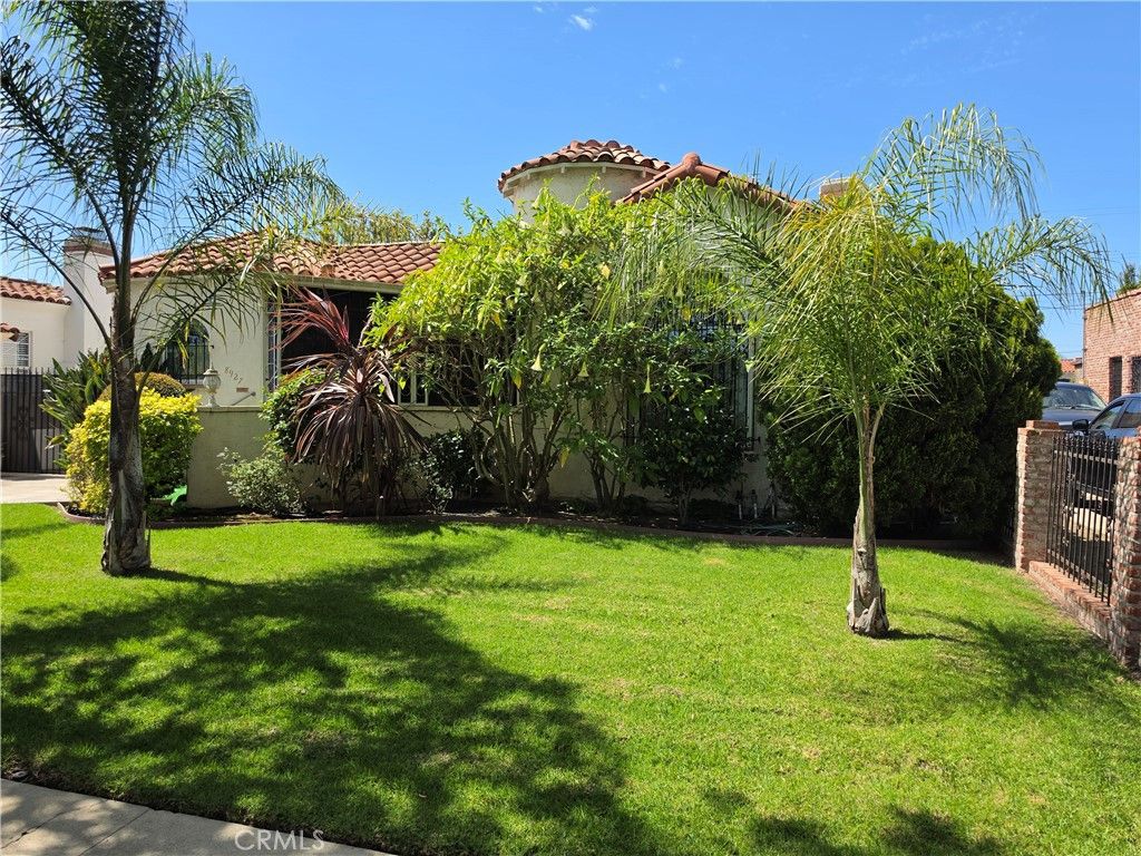 8927 S Denker Avenue, Los Angeles, CA 90047