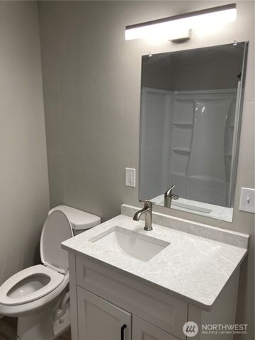 308 & 310 N 12th Avenue, Pasco, WA 99301