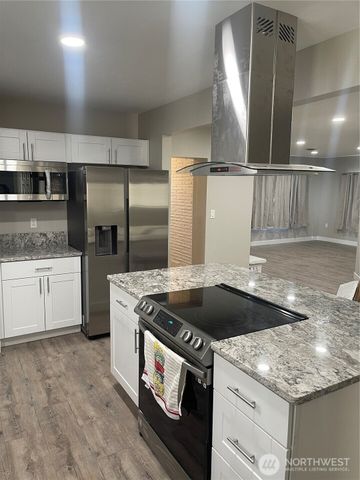 308 & 310 N 12th Avenue, Pasco, WA 99301