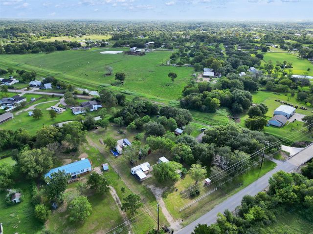 7823 Highland Road, Santa Fe, TX 77517