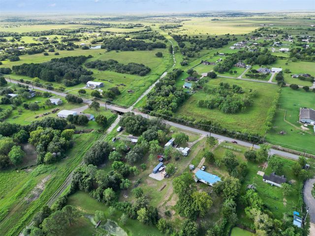 7823 Highland Road, Santa Fe, TX 77517