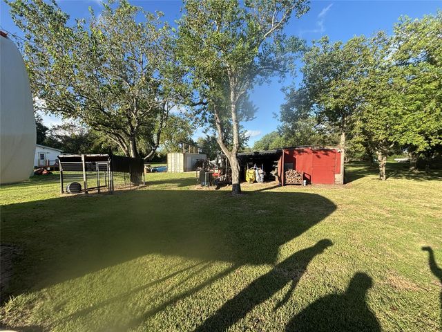 7823 Highland Road, Santa Fe, TX 77517