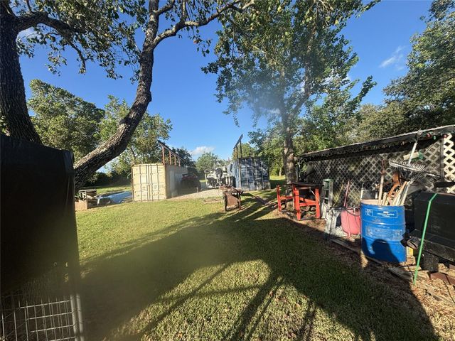 7823 Highland Road, Santa Fe, TX 77517