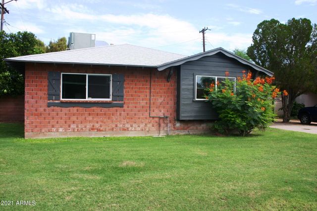 8206 E Roma Avenue, Scottsdale, AZ 85251