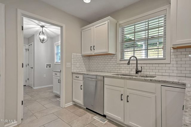 611 Yuma Road, Weber City, VA 24290