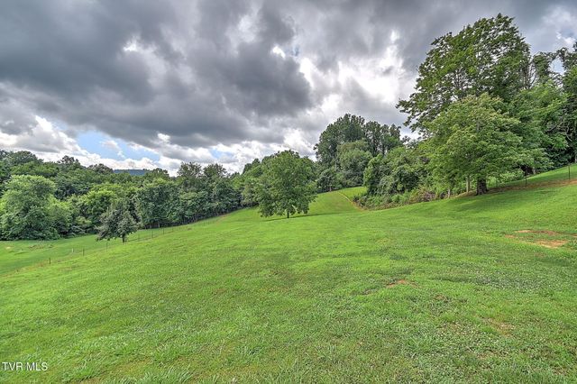 611 Yuma Road, Weber City, VA 24290