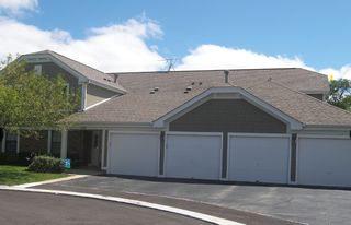 318 Maplewood Avenue D2, Schaumburg, IL 60193