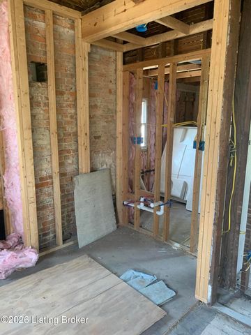 2202 Garland Ave, Louisville, KY 40211