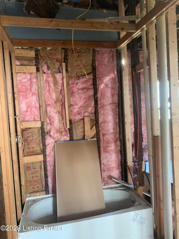 2202 Garland Ave, Louisville, KY 40211
