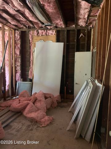 2202 Garland Ave, Louisville, KY 40211