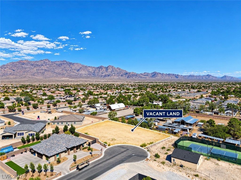 8136 North Tioga Way, Las Vegas, NV 89131 — photo 2