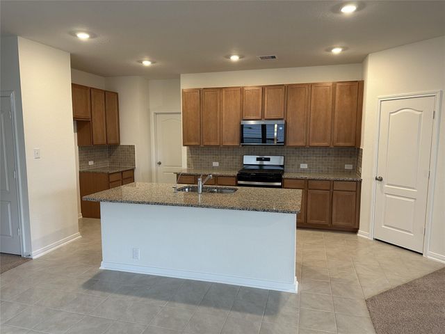 3019 Kastania Lane N, Fresno, TX 77545