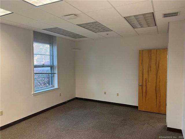 260 Dodge Avenue A, East Haven, CT 06512