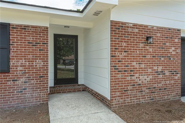 6324 Stoney Point Loop, Fayetteville, NC 28306