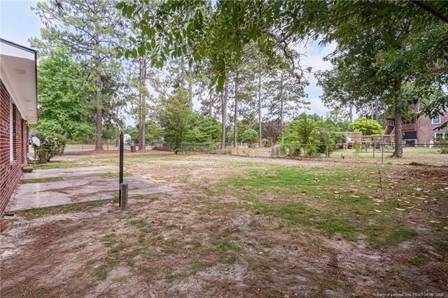 6324 Stoney Point Loop, Fayetteville, NC 28306