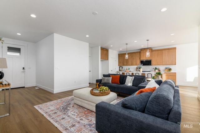 14866 Brown Pelican St, Caldwell, ID 83607