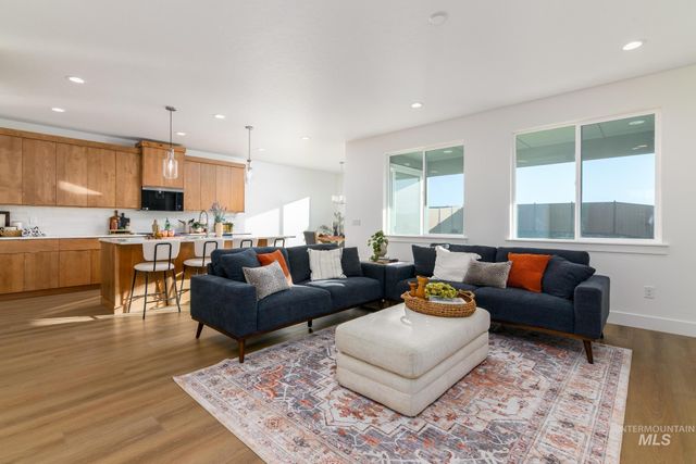 14866 Brown Pelican St, Caldwell, ID 83607