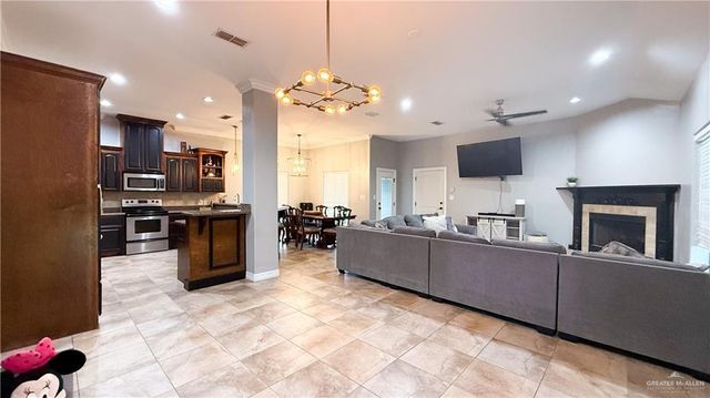 1324 Bella Vista Avenue, Weslaco, TX 78596